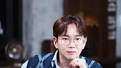 Jang Sung-kyu Responds Generously to Late-Night Abusive DM from Local Acquaintance