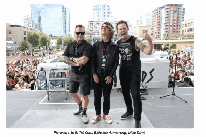 Green Day Surprises Comic-Con Fans With Rooftop Performance for NIMRODS Green Day Surprises Comic-Con Fans With Rooftop Performance for NIMRODS