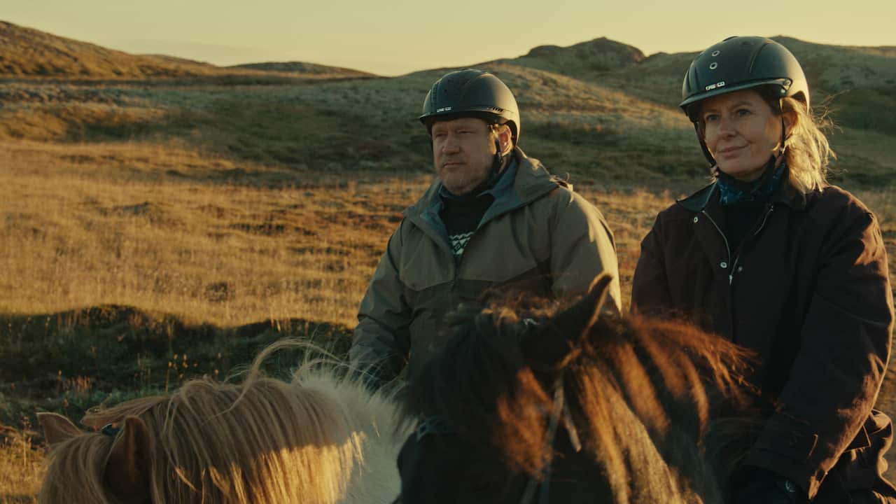 Sara Dögg Ásgeirsdóttir as Krúnka and Samuli Edelmann as Oskari in 'Everybody Loves Horses'.