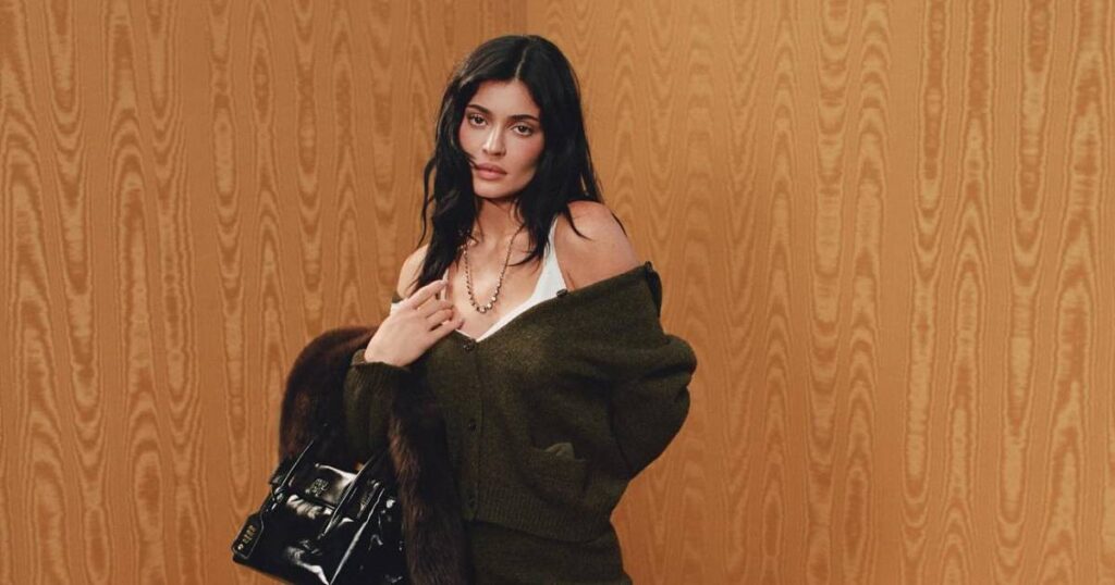 Kylie Jenner plans to go under the knife again