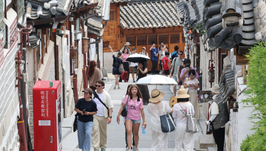 Tourism surplus hits post-pandemic record on K