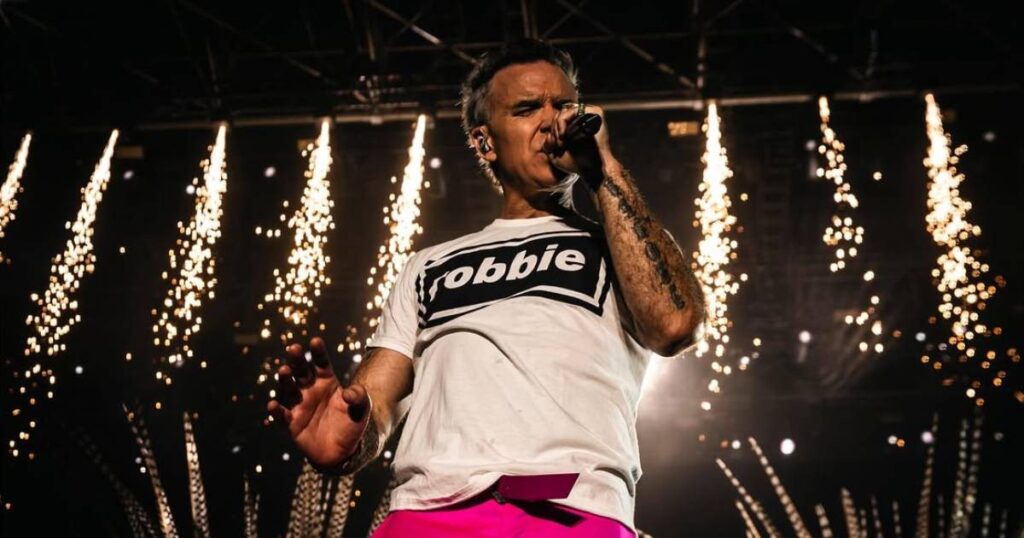 Robbie Williams diagnosed with ‘a little bit of autism’ Robbie Williams diagnosed with ‘a little bit of autism’