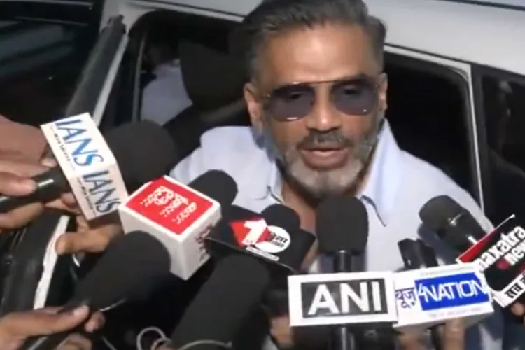 Suniel Shetty meets Bihar CM, discusses upcoming film shoot in Patna Suniel Shetty meets Bihar CM, discusses upcoming film shoot in Patna
