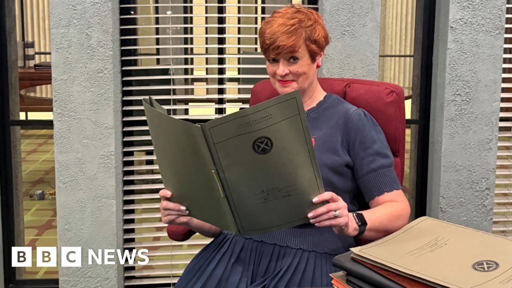‘It’s a big step up’: Behind the scenes as Netflix hit Dept Q returns to Edinburgh ‘It’s a big step up’: Behind the scenes as Netflix hit Dept Q returns to Edinburgh