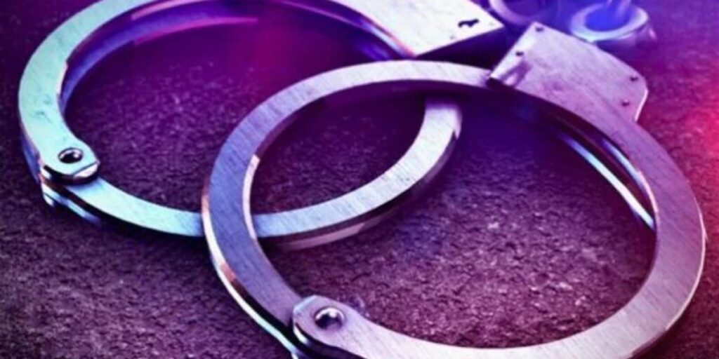 Douglas County man arrested for allegedly robbing PlayStation 5 seller during online marketplace transaction Douglas County man arrested for allegedly robbing PlayStation 5 seller during online marketplace transaction