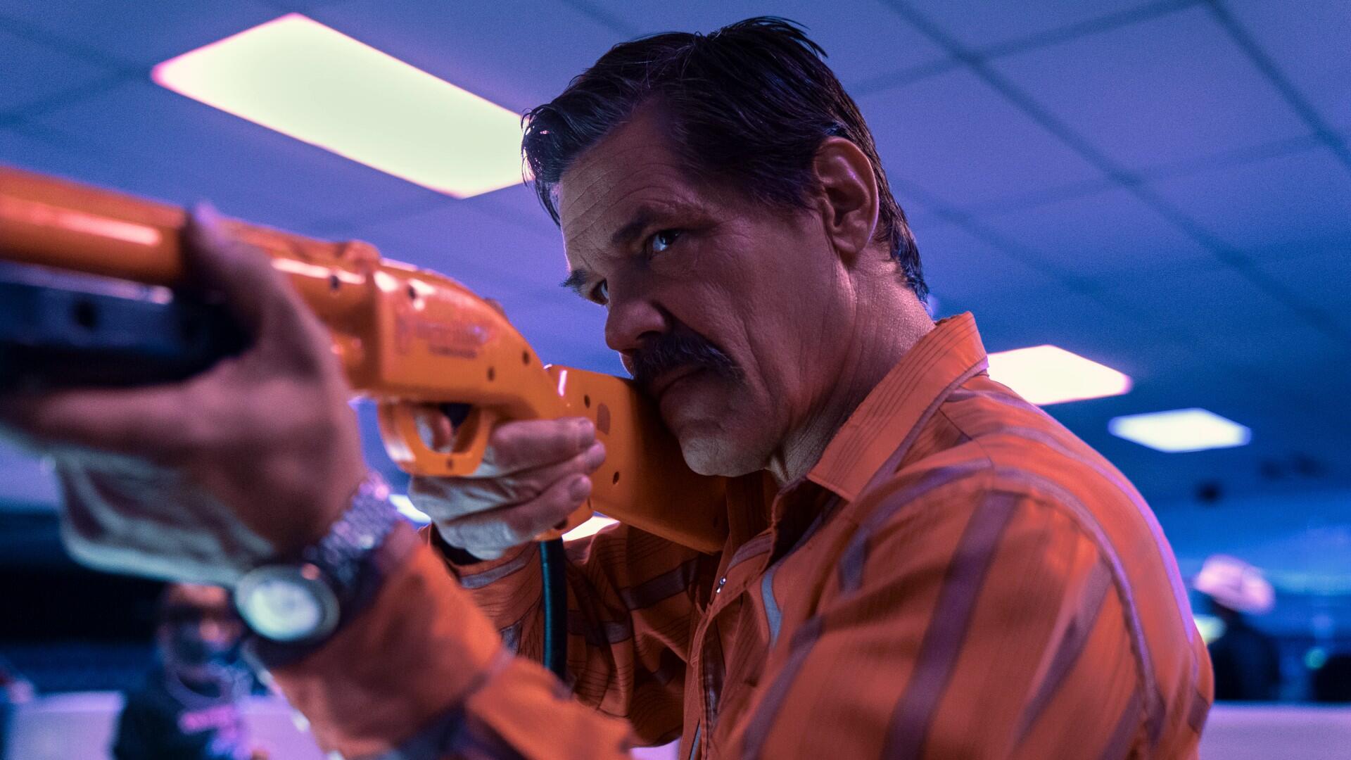 outer-range-josh-brolin-season-1-amazon-prime-video