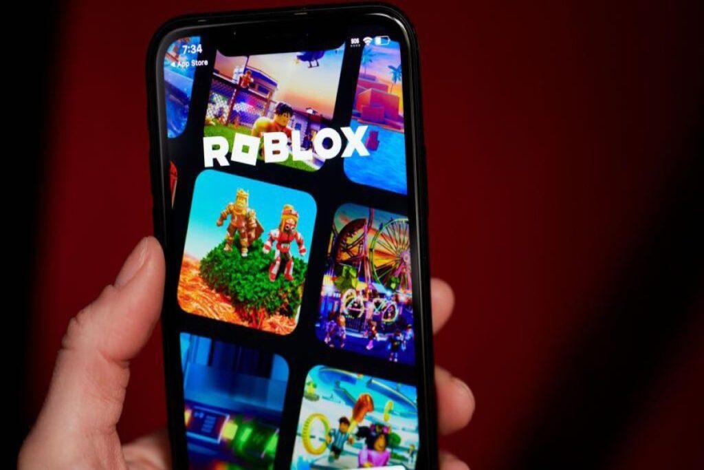 Philippine official pushes ban on online gaming platform Roblox after school shooting Philippine official pushes ban on online gaming platform Roblox after school shooting