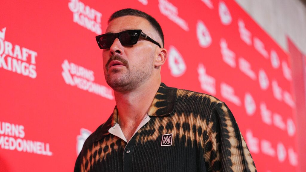 Travis Kelce reveals his new wedding accessory ahead of Chiefs game Travis Kelce reveals his new wedding accessory ahead of Chiefs game