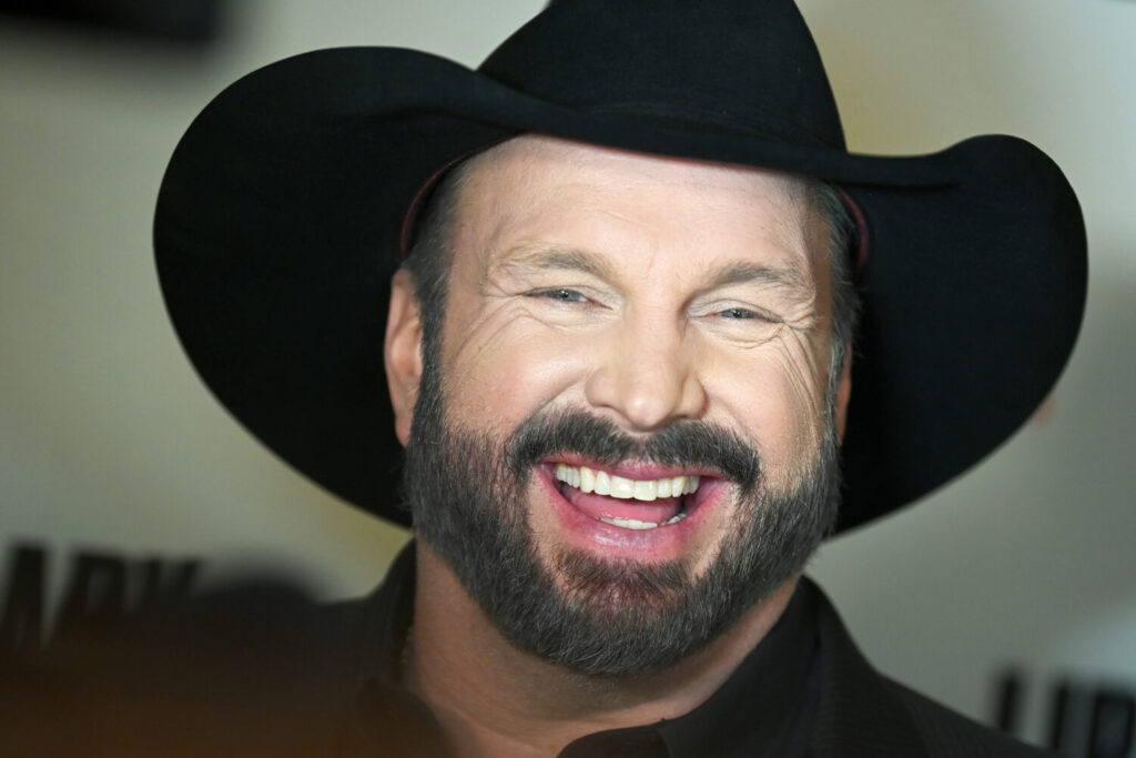 Denver will be one of the first cities to experience Garth Brooks’ new ‘Halo’ video technology – What is it? Denver will be one of the first cities to experience Garth Brooks’ new ‘Halo’ video technology – What is it?