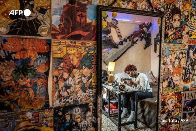 Kenyan Anime Fans Get Creative With Cardboard, PVC in Cosplay Craze Kenyan Anime Fans Get Creative With Cardboard, PVC in Cosplay Craze