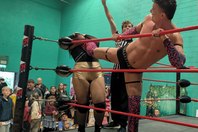 Live wrestling matches captivated the crowd (Picture: Warren Wilkins)