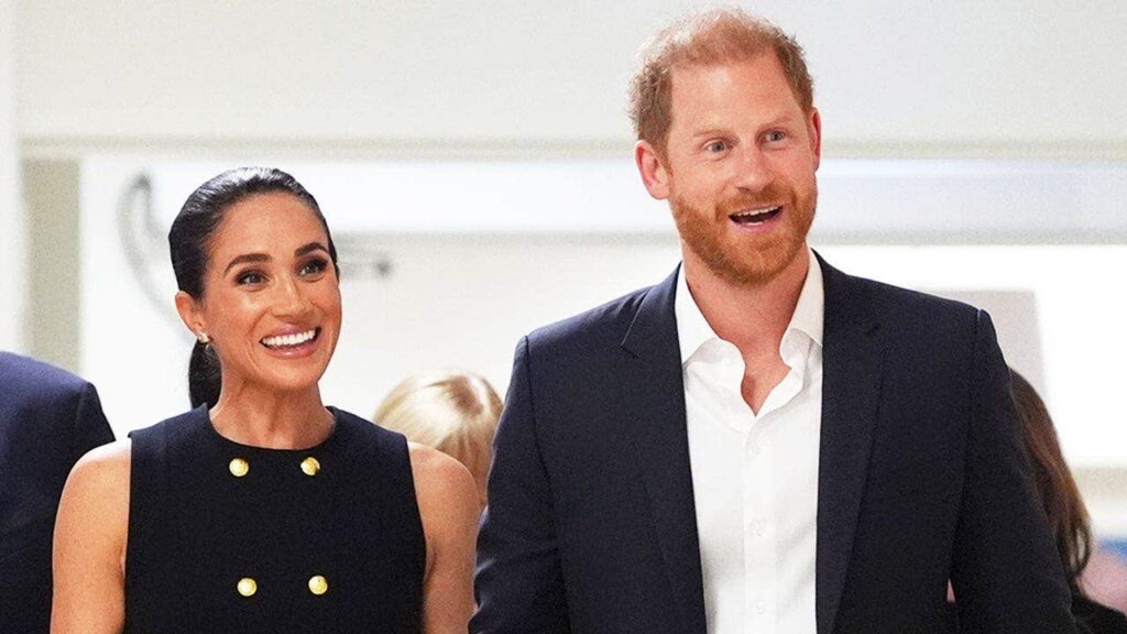 Prince Harry and Meghan Markle arrive in UK with kids, marking dramatic return 6 years after royal exit Prince Harry and Meghan Markle arrive in UK with kids, marking dramatic return 6 years after royal exit