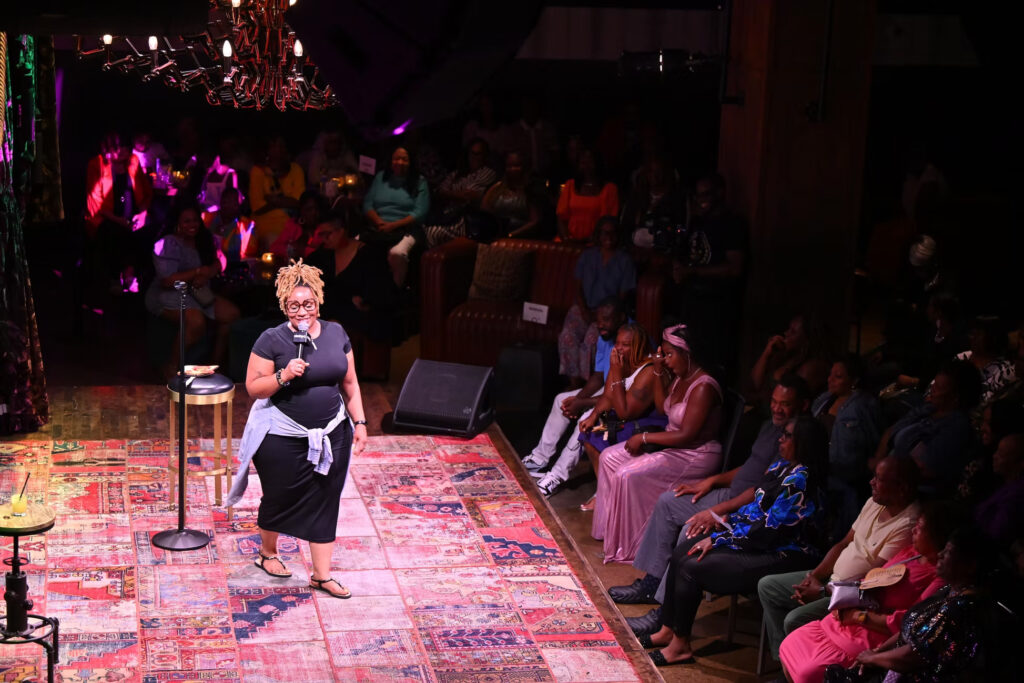 A Stellar Plus Experience: culture, laughs and music