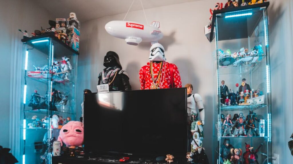 She Locked Her Collectibles Room Before Her Family’s Visit—And Her Brother’s Offense Is Making Her Question If She Overreacted
