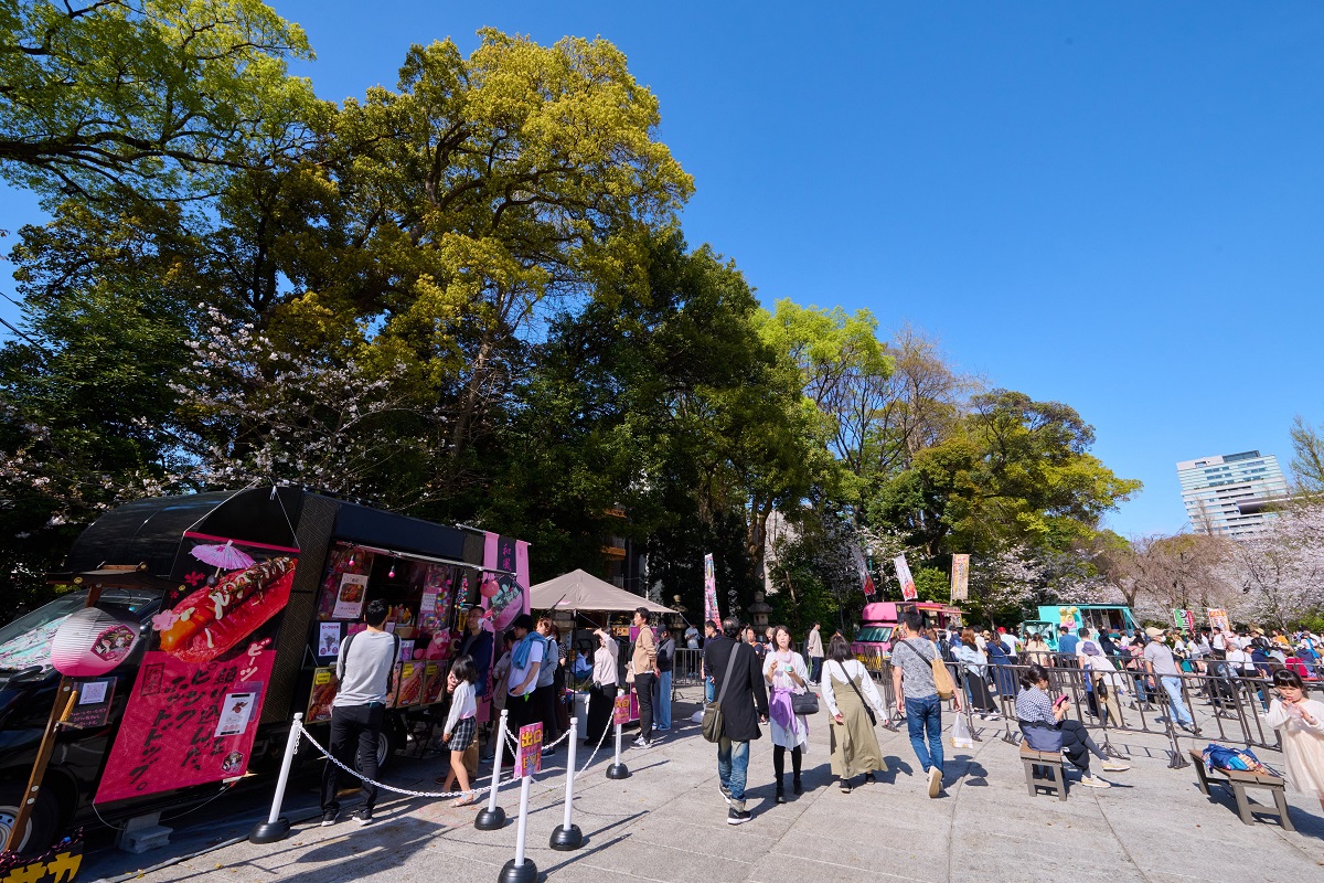 YASUKUNI CHERRY BLOSSOM EVENTS 3