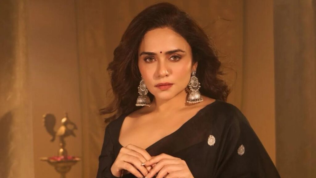 Amruta Khanvilkar warns of legal action over separation rumours