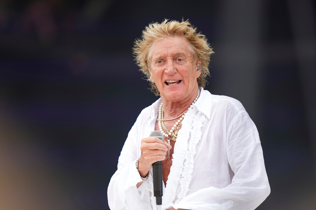 FILE - Rod Stewart performs during the Glastonbury Festival in Worthy Farm, Somerset, England, Sunday, June 29, 2025.