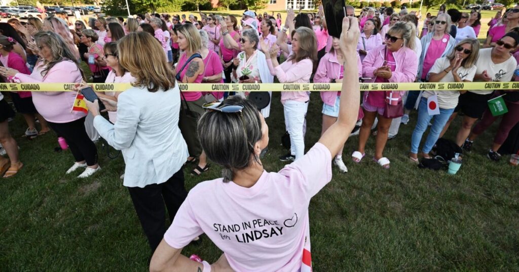 Worldwide attention on Lindsay Clancy murder trial is latest example of “forensic fandom,” expert says Worldwide attention on Lindsay Clancy murder trial is latest example of “forensic fandom,” expert says
