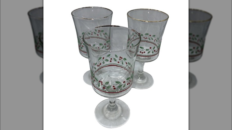 Arby's 1986 holiday glassware collection
