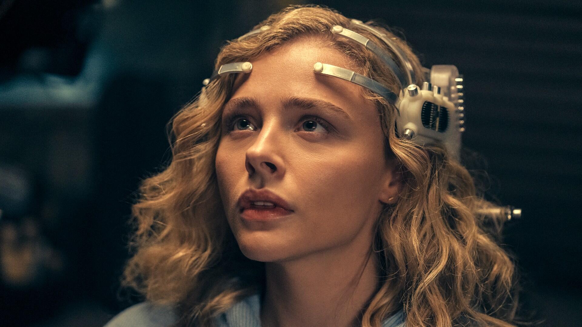the-peripheral-chloe-grace-moretz-amazon-prime-video