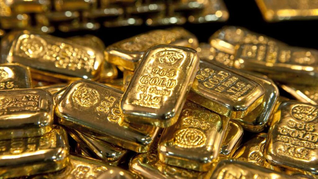 Man stole over 0K in gold, silver from Vermont comic book shop, police say
