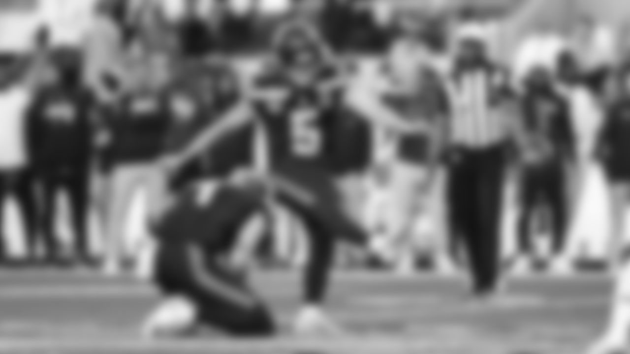 Seahawks kicker Jason Myers (5)