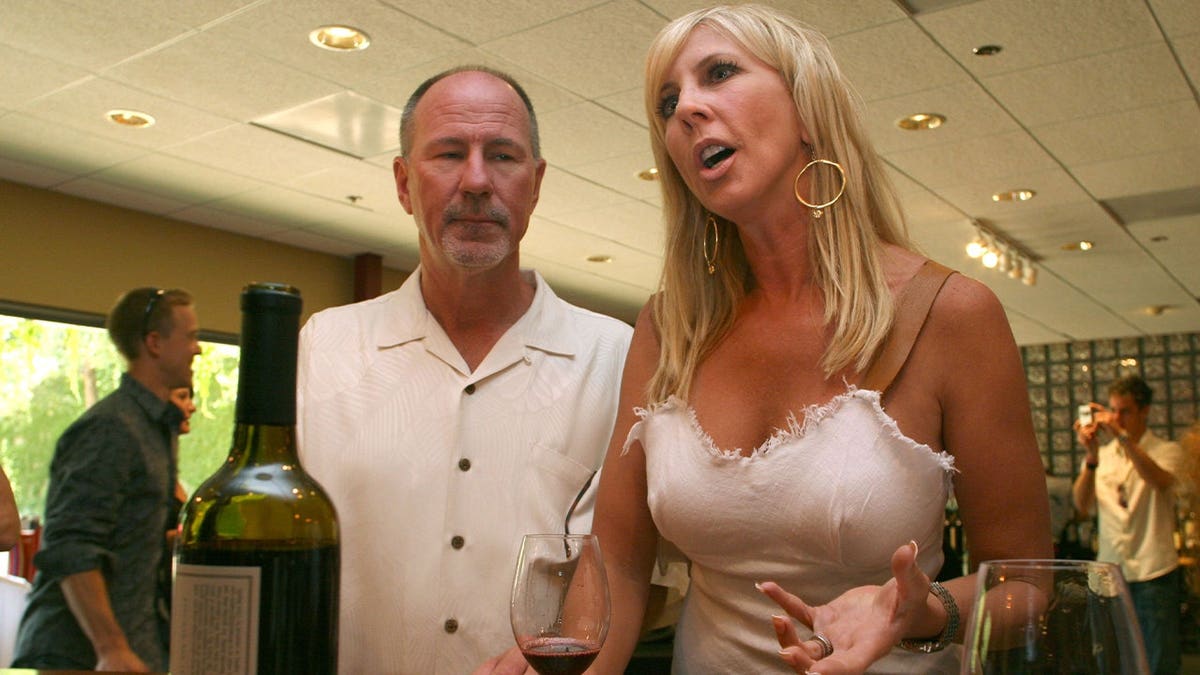 Vicki Gunvalson, Donn Gunvalson go wine tasting