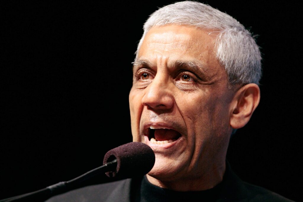 Seahawks Owner Vinod Khosla Claps Back at Barstool Sports Over Steelers Fandom