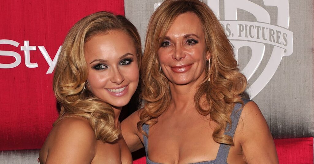 Hayden Panettiere’s Mom Reveals Why She Became Estranged From Her Daughter a Year Before Her Death Hayden Panettiere’s Mom Reveals Why She Became Estranged From Her Daughter a Year Before Her Death