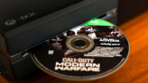 COD Modern Warfare disc in Xbox