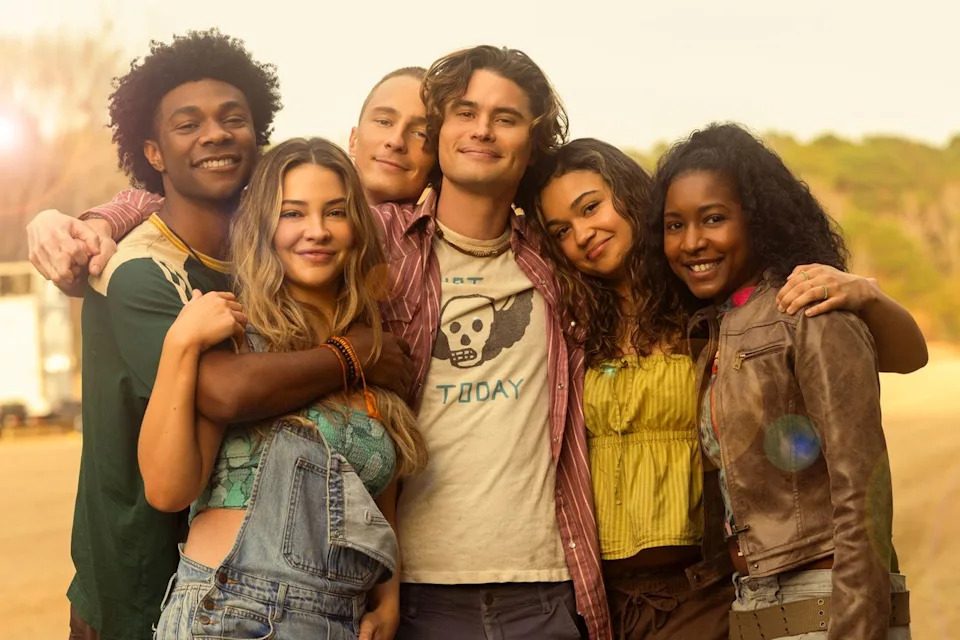 Jonathan Daviss as Pope, Madelyn Cline as Sarah Cameron, Drew Starkey as Rafe, Chase Stokes as John B, Madison Bailey as Kiara, Carlacia Grant as Cleo in season 5 of Outer BanksCredit: Jackson Lee Davis/Netflix