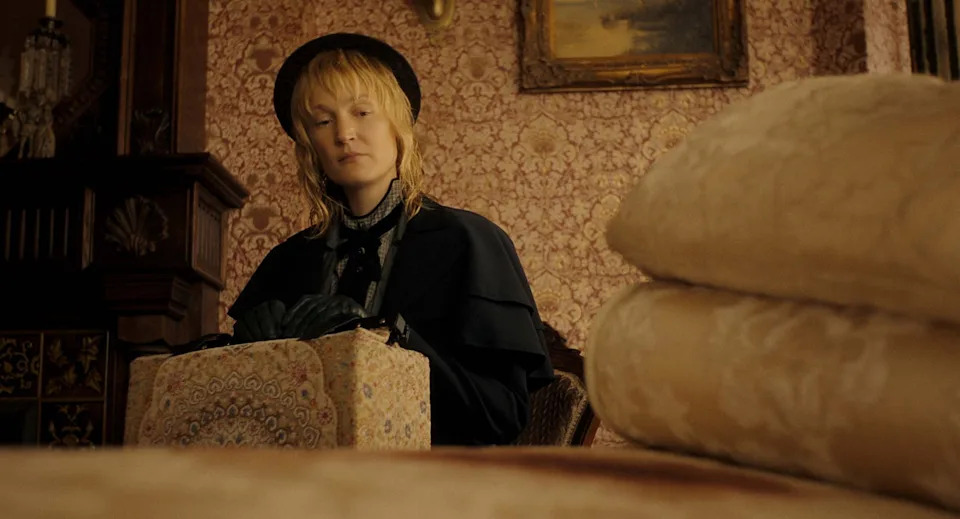 monster: the lizzie borden story. vicky krieps as maggie sullivan in episode 401 of monster: the lizzie borden story. cr. courtesy of netflix © 2026