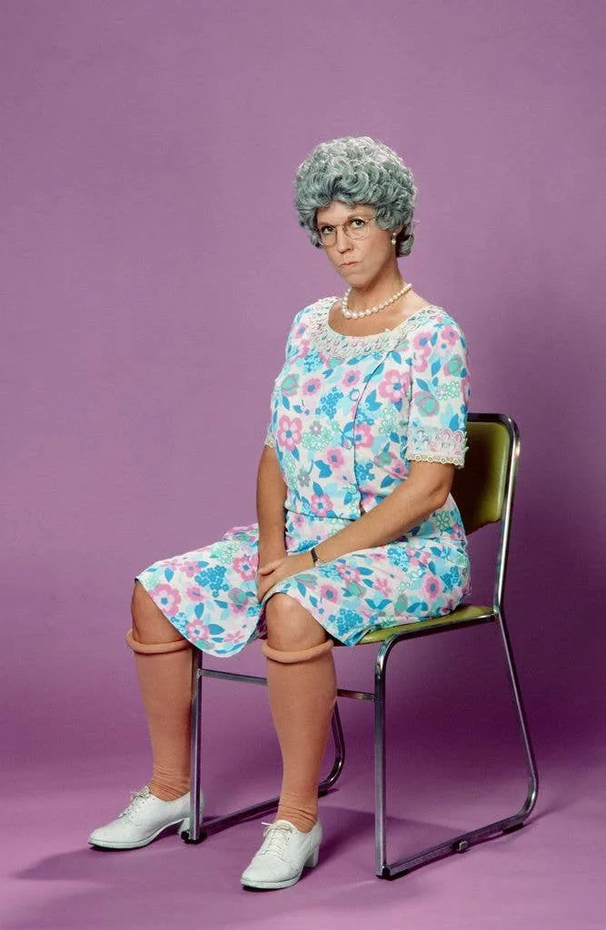 Vicki Lawrence as Thelma 'Mama' Crowley Harper.