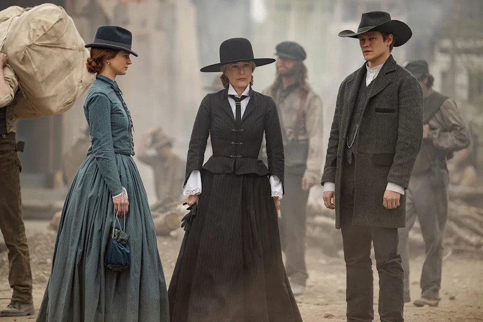Aisling Franciosi as Trisha Van Ness, Gillian Anderson as Constance Van Ness and Lucas Till as Garret Van Ness in Episode 101 of 'The Abandons'Credit: Michelle Faye/Netflix