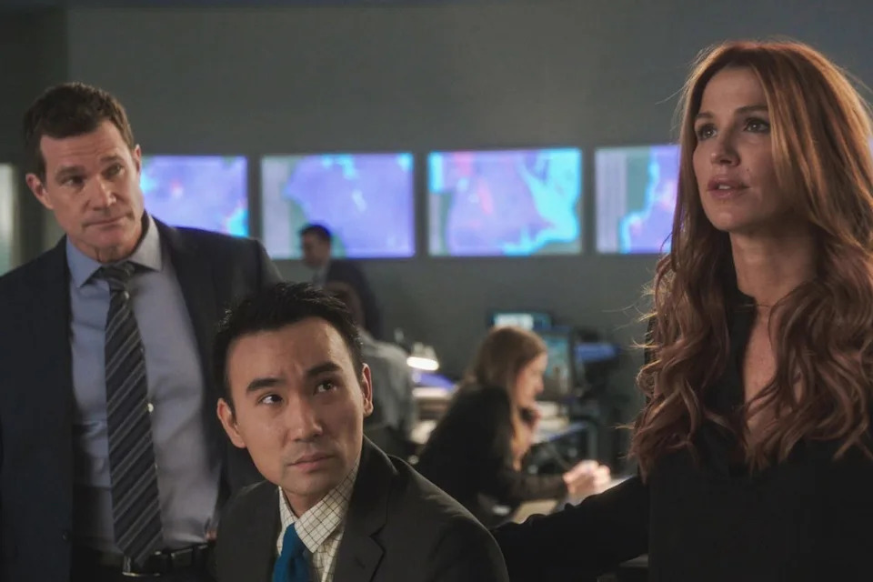 Dylan Walsh as Al Burns, James Hiroyuki Liao as Jay Lee and Poppy Montgomery as Carrie Wells on 'Unforgettable'Credit: CBS via Getty
