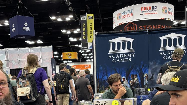 Gen Con Indy rakes in .5 million for local businesses; Organizers planning to expand next year Gen Con Indy rakes in .5 million for local businesses; Organizers planning to expand next year