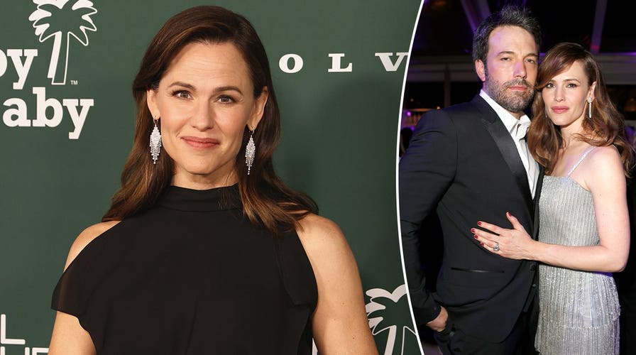Jennifer Garner sees Ben Affleck ‘as a family member,’ expert says