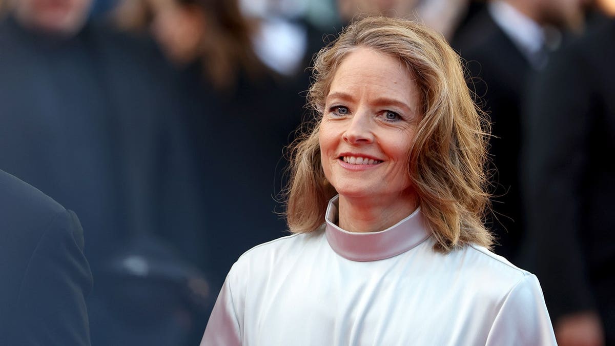Jodie Foster attends the red carpet for Vie Privée at the Cannes Film Festival.