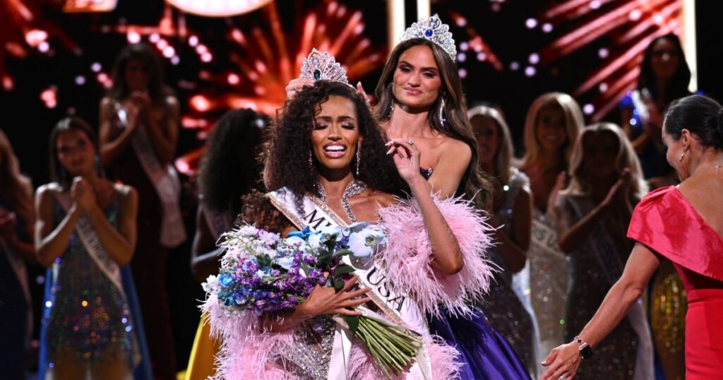 Justus Kelley Reacts to Being the 1st Miss USA to Be a Married Mom in Her 30s
