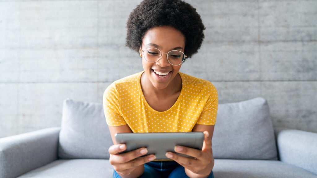 The 12 Best Apps For Reading eBooks And Comics On Your iPad