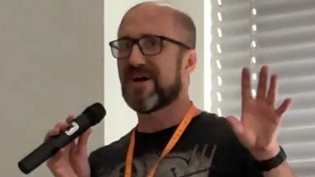 Kieron Gillen & Alistair Pulling: Creator Speed Dating At Caption 2026