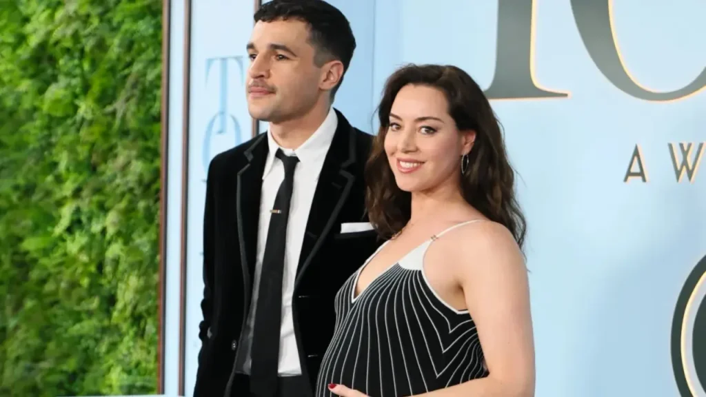 Aubrey Plaza welcomes first child with Christopher Abbott Aubrey Plaza welcomes first child with Christopher Abbott