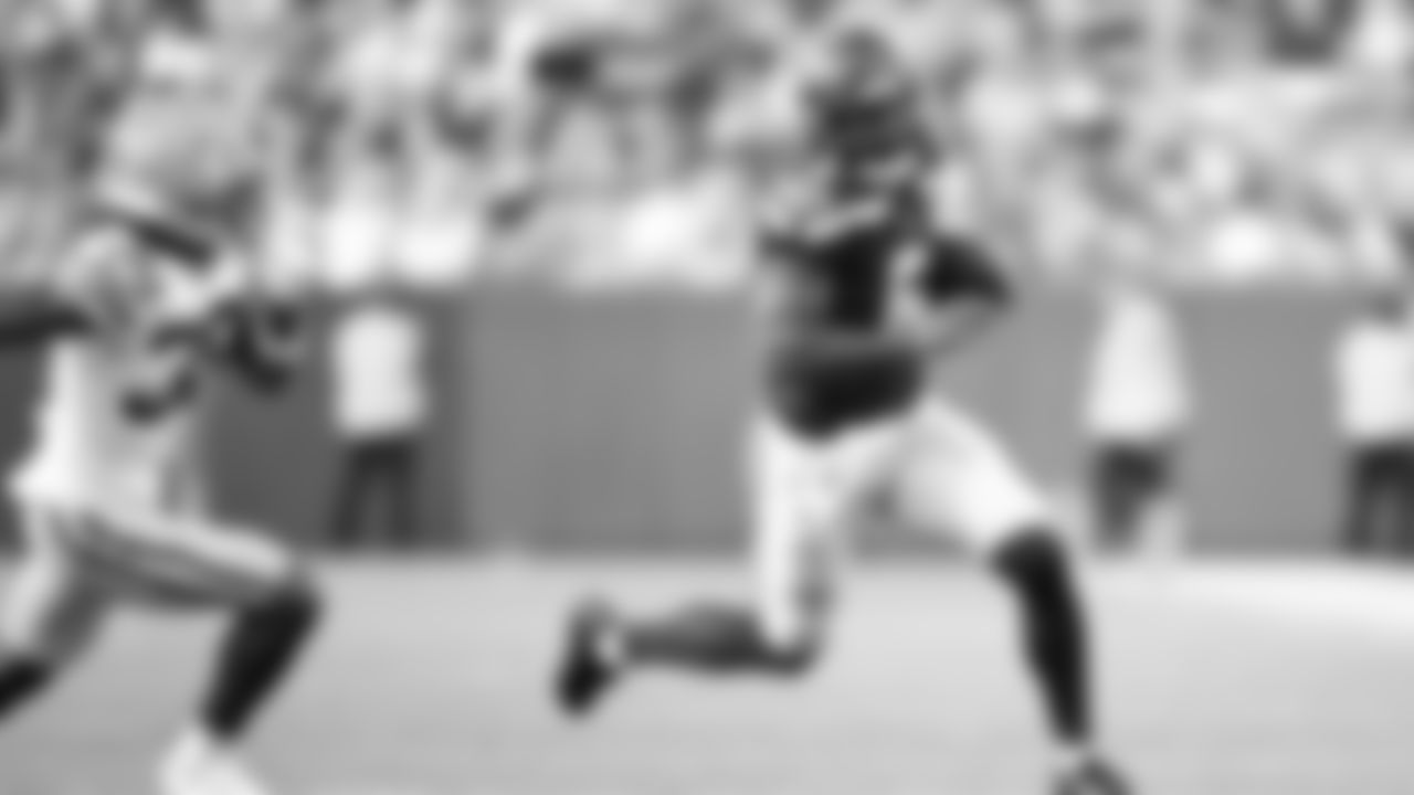 Seahawks quarterback Jalen Milroe (6)