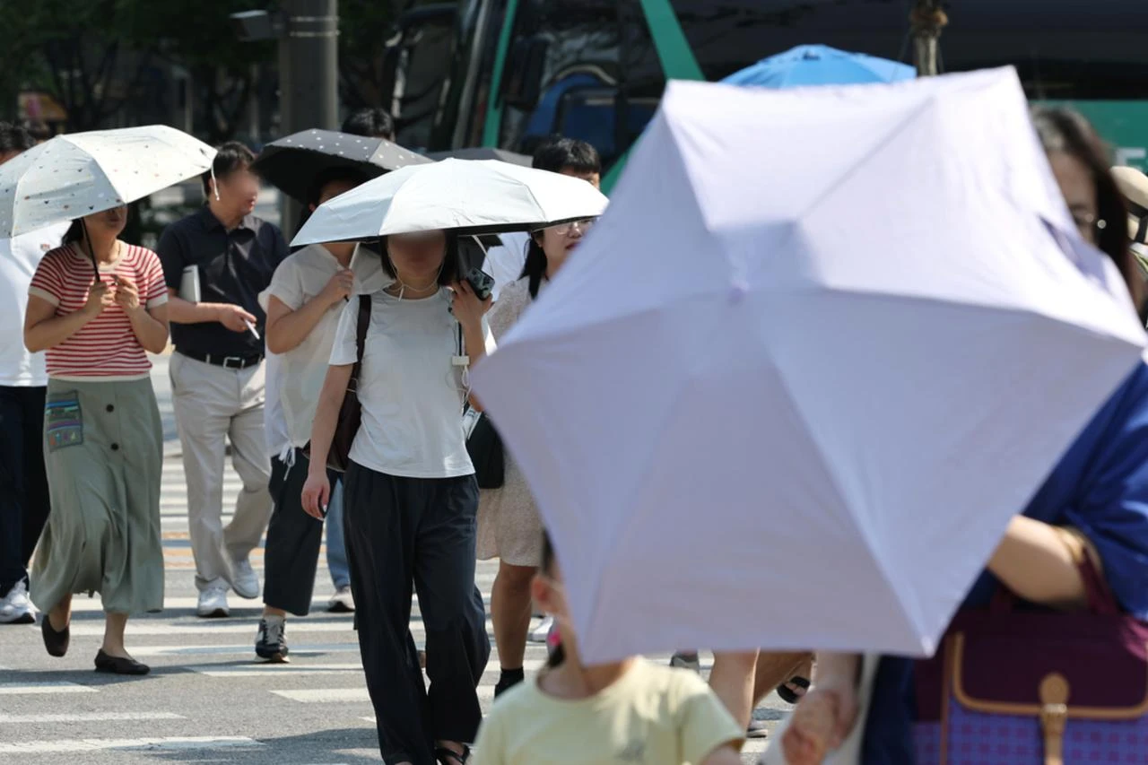 South Korea raises heat warnings as extreme weather grips East Asia
