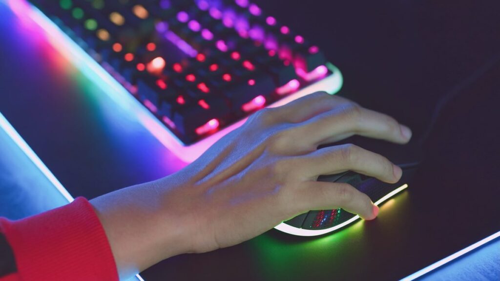 Windows 11 Gaming Issue Linked To RGB Devices of All Things Windows 11 Gaming Issue Linked To RGB Devices of All Things