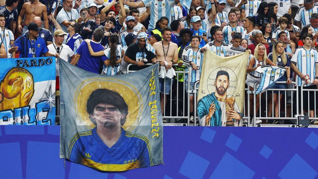 Kenner Starting Lineups and Serie A: Maradona Sold for 00