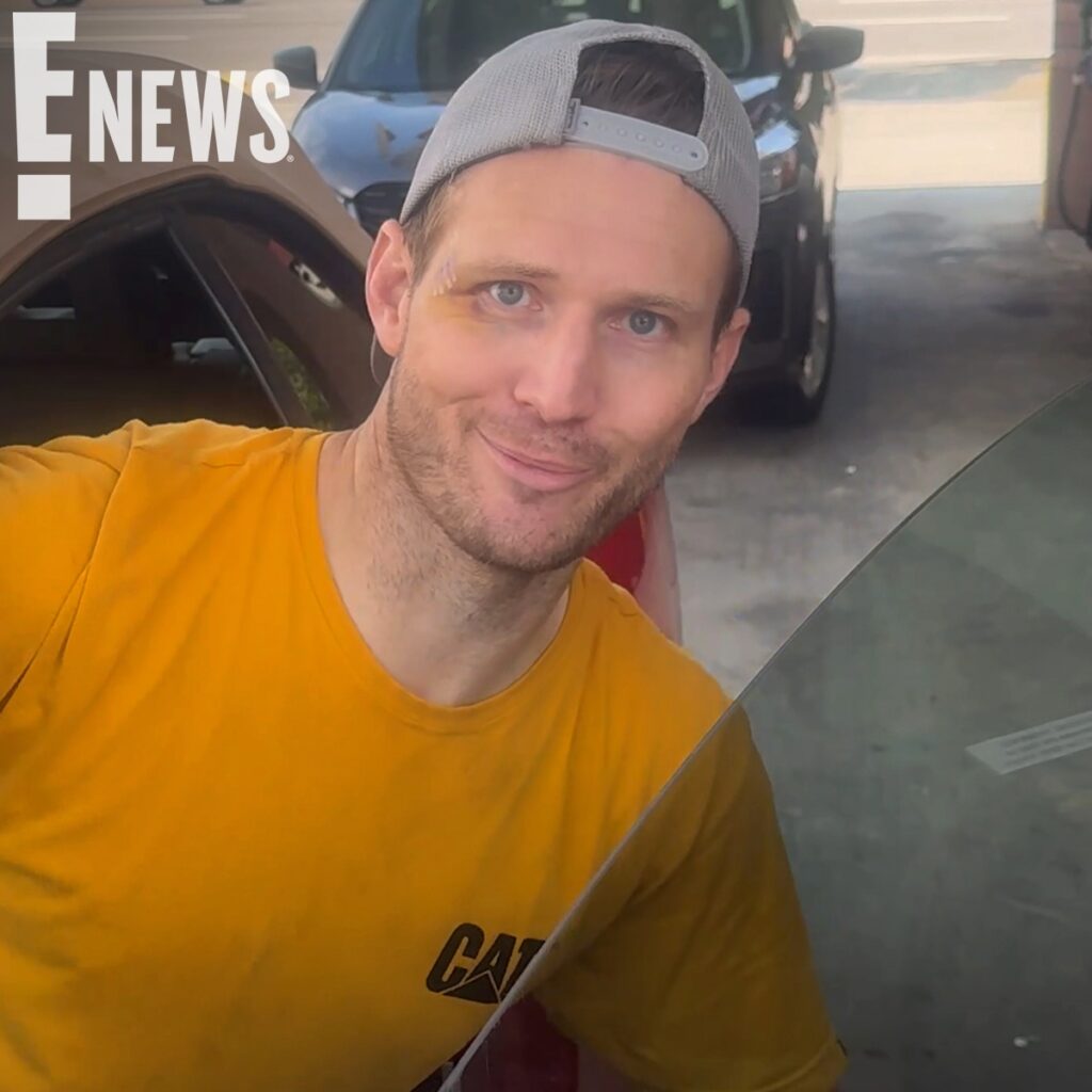 Hayden Panettiere’s Boyfriend Brian Hickerson Speaks Out One Month After Her Death Hayden Panettiere’s Boyfriend Brian Hickerson Speaks Out One Month After Her Death