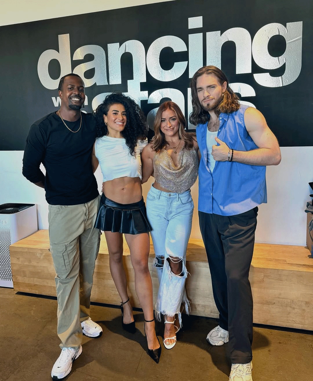 <p>Do the Troupe Members Get Paid as Much as the Pros on <em>Dancing With the Stars</em>?</p>
