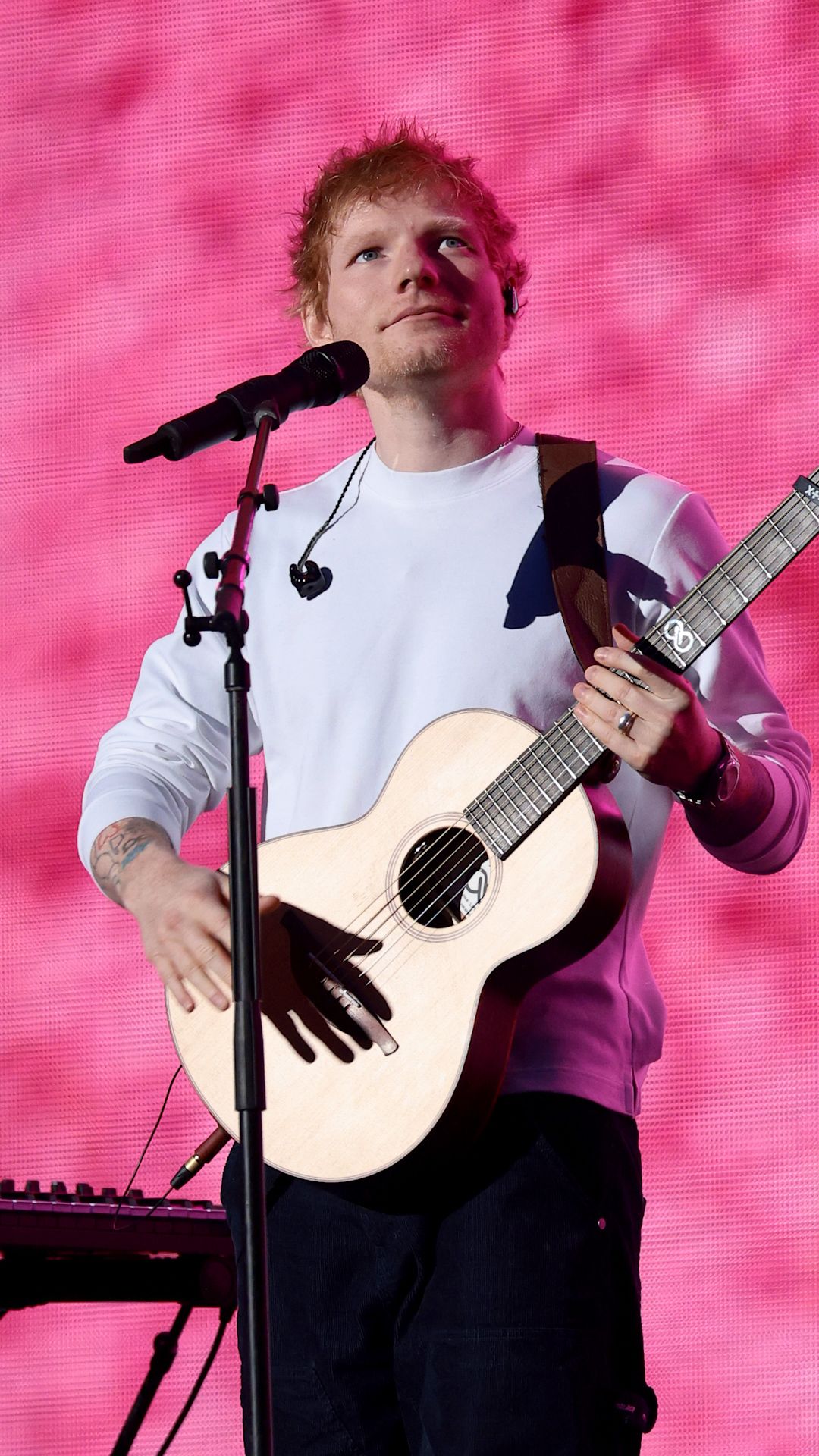 22987838 - Sheeran backlash clean.00_01_10_09.Still001.jpg