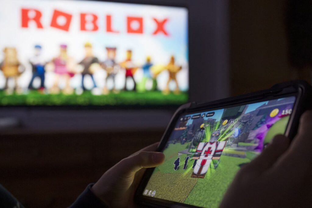 Roblox to launch wallet to pay creators faster and allow off